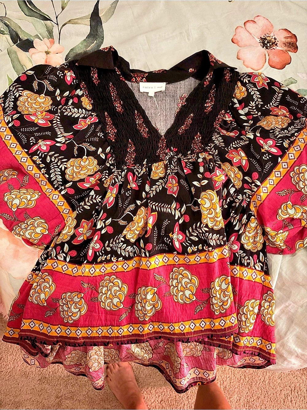 entro Floral Mini Dress in Black & Pink Size Small Like New